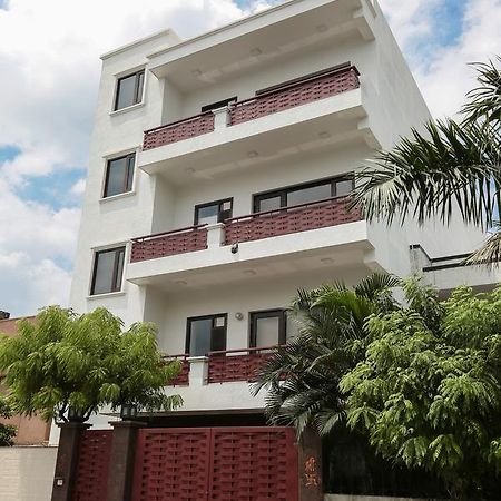 Css Abode Hotel Noida Buitenkant foto
